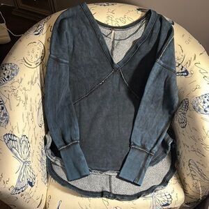Free People V-Neck, Black, Oversized Sweatshirt SZ M